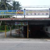 マレーシアの洗車屋さん